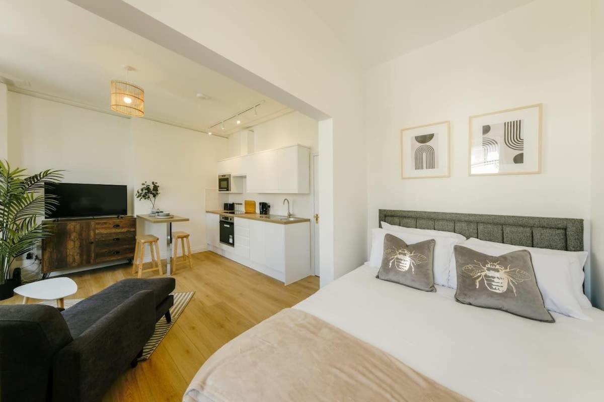 Grange Road Studio 4 Bristol Bagian luar foto